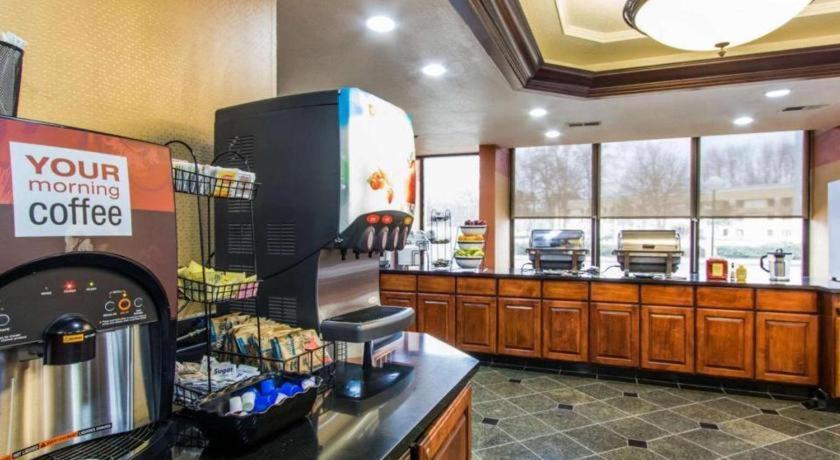 Americinn By Wyndham Memphis East Экстерьер фото