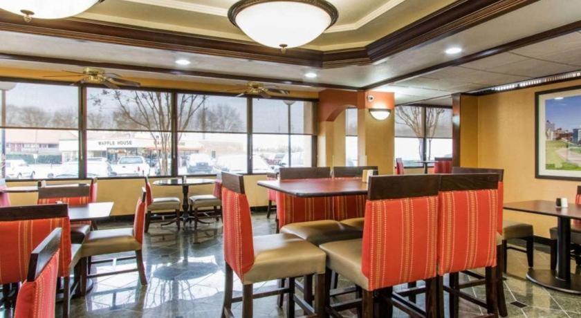 Americinn By Wyndham Memphis East Экстерьер фото